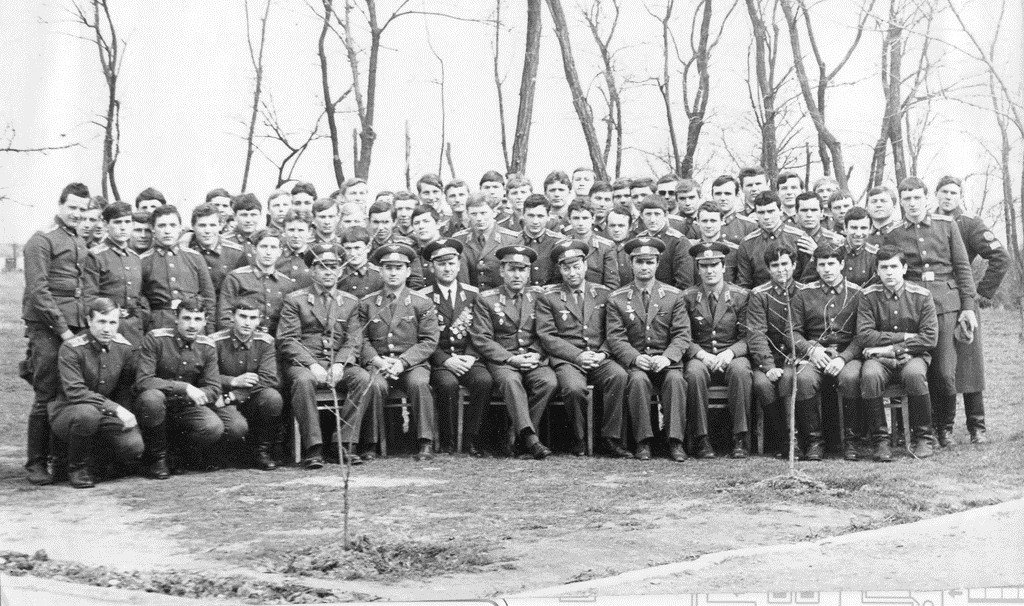 выпускники 1979 г.(1-я рота Челябинская) Багерово